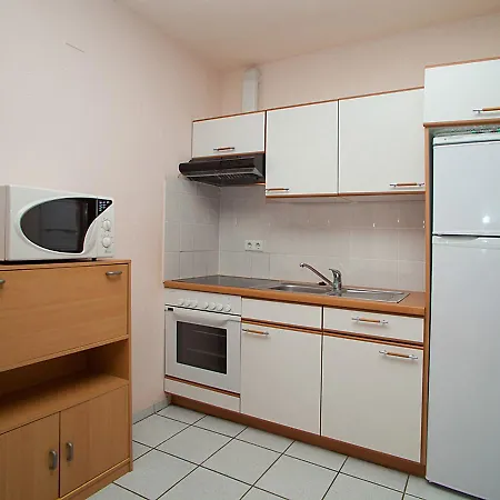 Apartamento Royal Delta-4 By Interhome