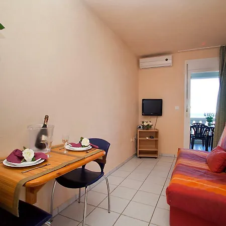 Royal Delta-4 By Interhome *